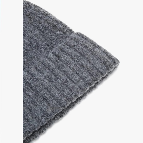 NWT Free People Winnie Waffle Cuff Beanie in Charcoal Grey - Picture 3 of 6